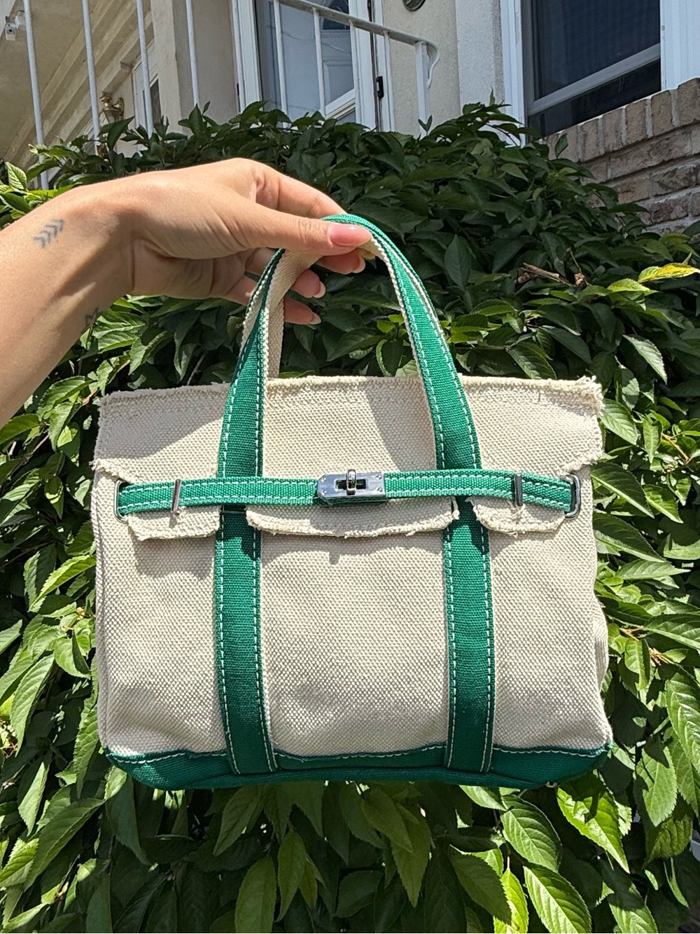 Viral Mini Boatkin Small Canvas Green White Sunwin Turn Lock Tote Bag